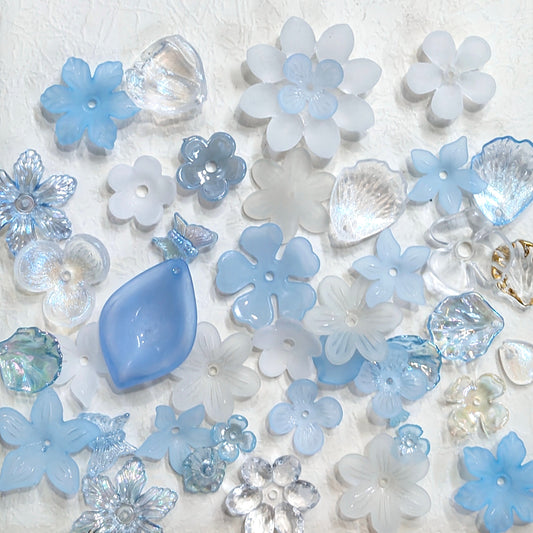 Petal Spectrum | Mixed Acrylic Flower Petal Charms For DIY Jewelry Making