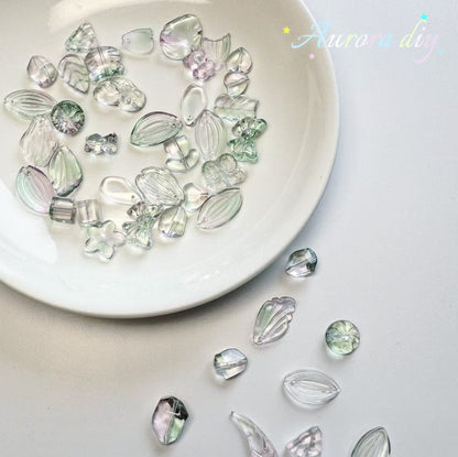 ✨【NEW】Mixed Shapes Gradient Glass Beads Mix, Iridescent Transparent Glass Charms for Handmade Jewelry DIY Bracelet Earring Craft Supplies